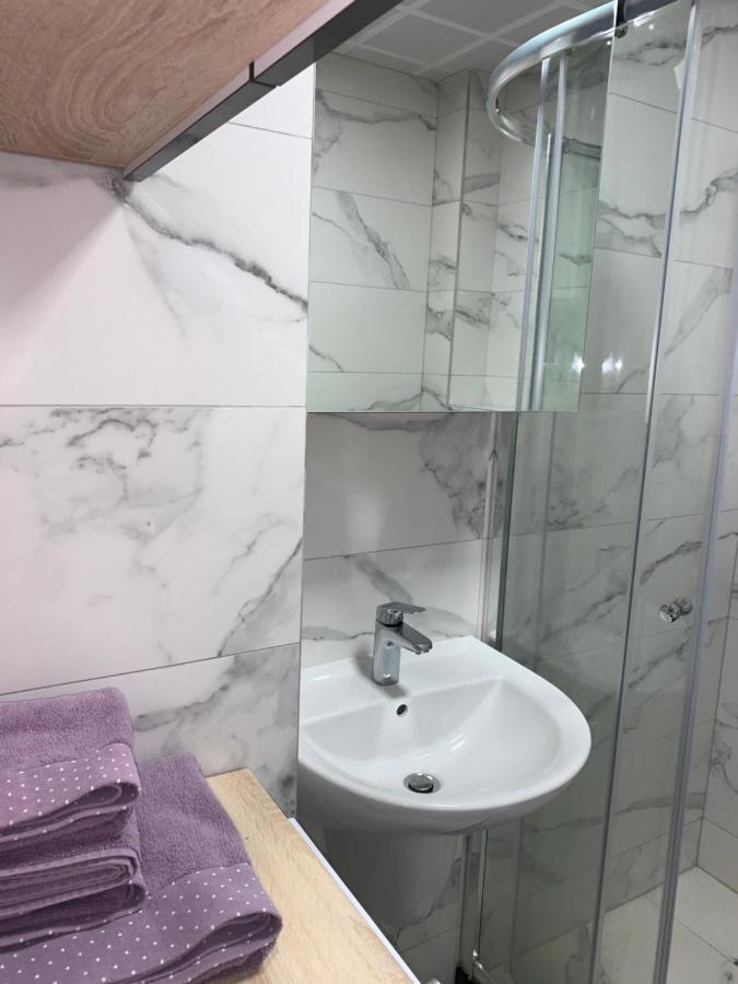 Pink Modern Apartment Скопье Экстерьер фото